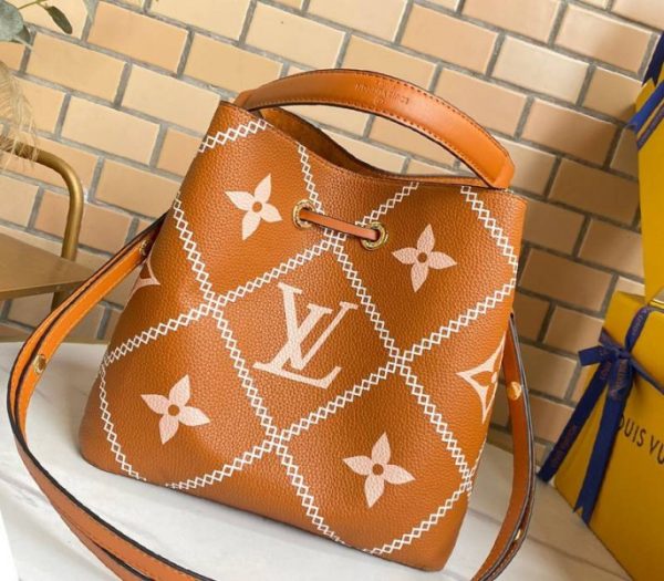 Replica Louis Vuitton Spring 2022 Monogram Empreinte NeoNoe MM Bag In Arizona Brown - Image 2