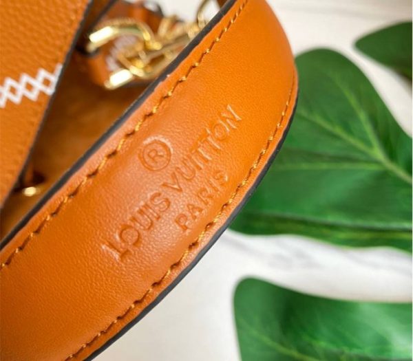 Replica Louis Vuitton Spring 2022 Monogram Empreinte NeoNoe MM Bag In Arizona Brown - Image 8