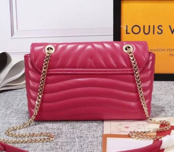 Replica Louis Vuitton New Wave Chain Bag In Agathe Pink - Image 3