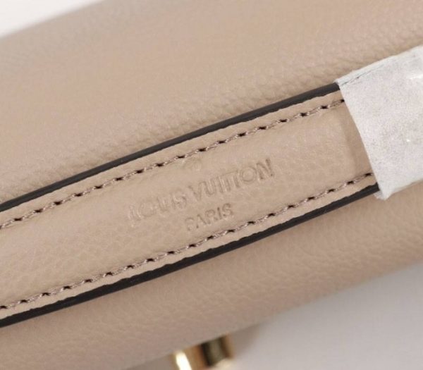 Replica Louis Vuitton Lockme Clutch In Galet Gray - Image 9