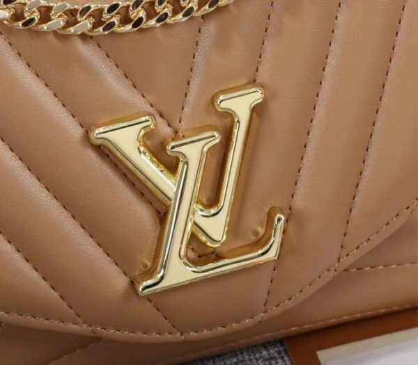Replica Louis Vuitton New Wave Chain Bag In Beige - Image 8