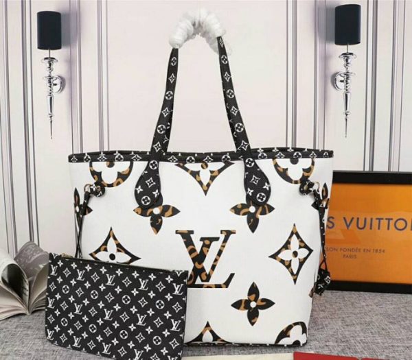 Replica Louis Vuitton Giant Neverfull MM Tote In Cream And Caramel