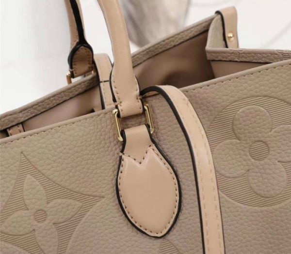 Replica Louis Vuitton Monogram Empreinte Giant Onthego GM Tote In Beige - Image 7