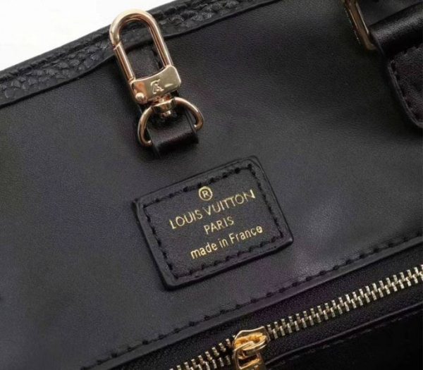 Replica Louis Vuitton Monogram Empreinte Giant Onthego GM Tote In Black - Image 6