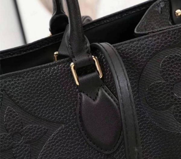 Replica Louis Vuitton Monogram Empreinte Giant Onthego GM Tote In Black - Image 7