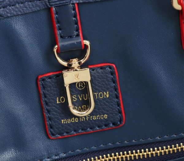 Replica Louis Vuitton Monogram Empreinte Giant Onthego MM Tote In Navy Blue - Image 6