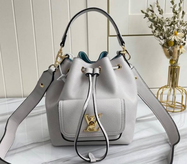 Replica Louis Vuitton Lockme Bucket Bag In Greige