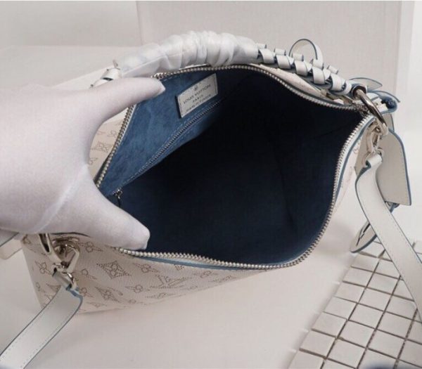 Replica Louis Vuitton Mahina Beaubourg MM Hobo In Off White - Image 5