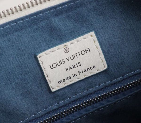 Replica Louis Vuitton Mahina Beaubourg MM Hobo In Off White - Image 6