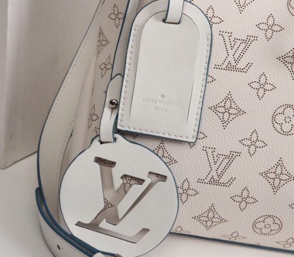 Replica Louis Vuitton Mahina Beaubourg MM Hobo In Off White - Image 9