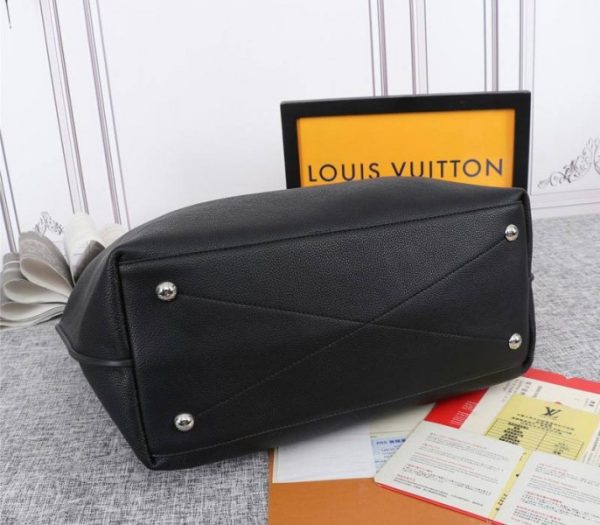 Replica Louis Vuitton Mahina Carmel Hobo In Black - Image 4