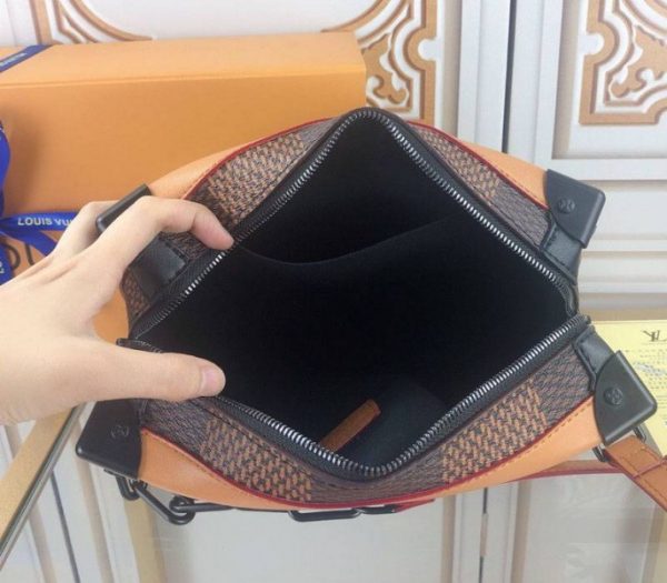 Replica Louis Vuitton Other Canvas Soft Trunk - Image 6