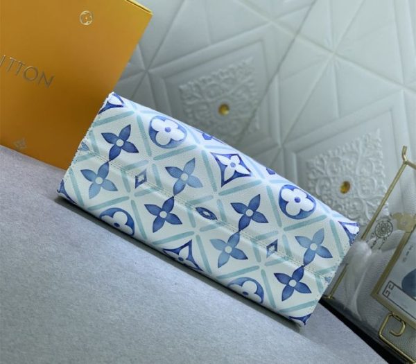 Replica Louis Vuitton LV By The Pool Monogram Tiles Canvas Onthego MM Tote In Lagoon Blue - Image 3