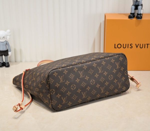Replica Louis Vuitton Monogram Canvas Neverfull MM Tote In Red - Image 4
