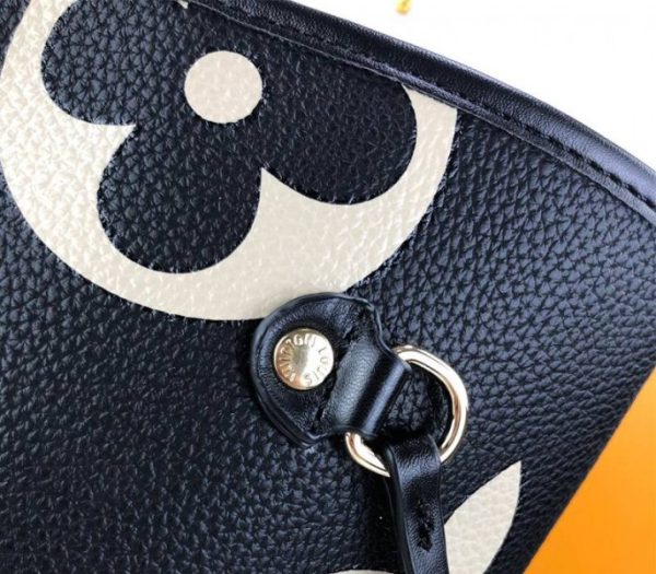 Replica Louis Vuitton Neverfull MM Tote In Black - Image 9