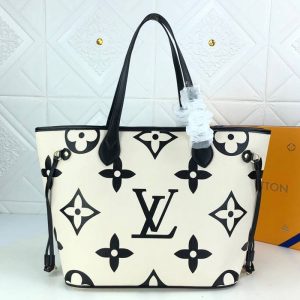 Replica Louis Vuitton Neverfull MM In Cream