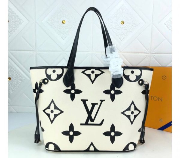 Replica Louis Vuitton Neverfull MM In Cream
