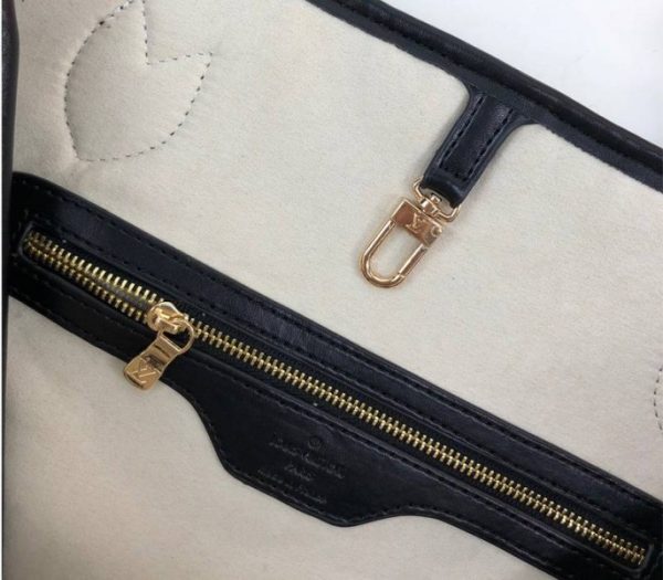 Replica Louis Vuitton Neverfull MM In Cream - Image 6