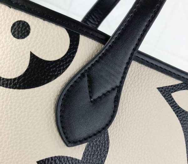 Replica Louis Vuitton Neverfull MM In Cream - Image 8