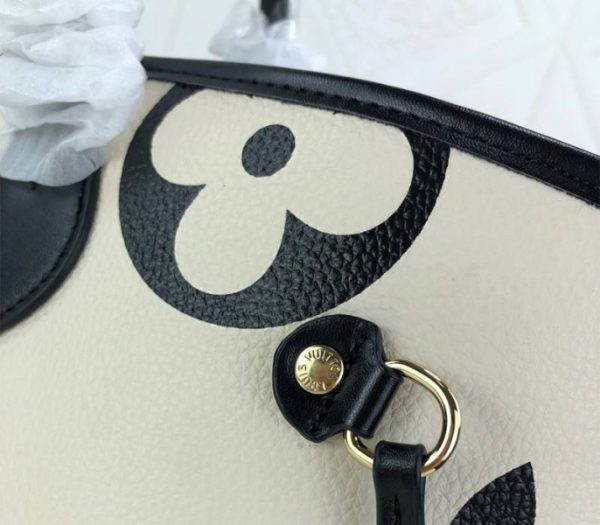 Replica Louis Vuitton Neverfull MM In Cream - Image 9