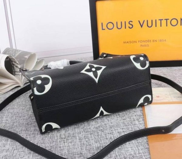 Replica Louis Vuitton Bicolor Monogram Empreinte Leather Onthego PM Bag In Black And Beige - Image 4