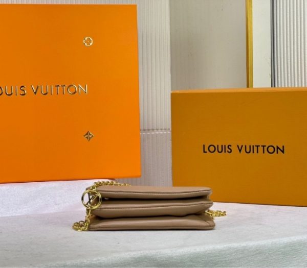 Replica Louis Vuitton Coussin Pochette In Camel - Image 5