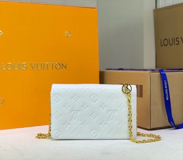 Replica Louis Vuitton Coussin Pochette In Cream - Image 4