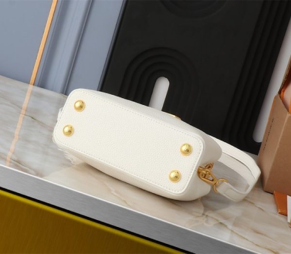 Replica Louis Vuitton Capucines Mini Capucines Handbag In Quartz White - Image 4