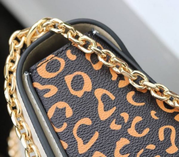 Replica Louis Vuitton Epi Leather Jungle Edition Twist MM Bag In Optic White - Image 8