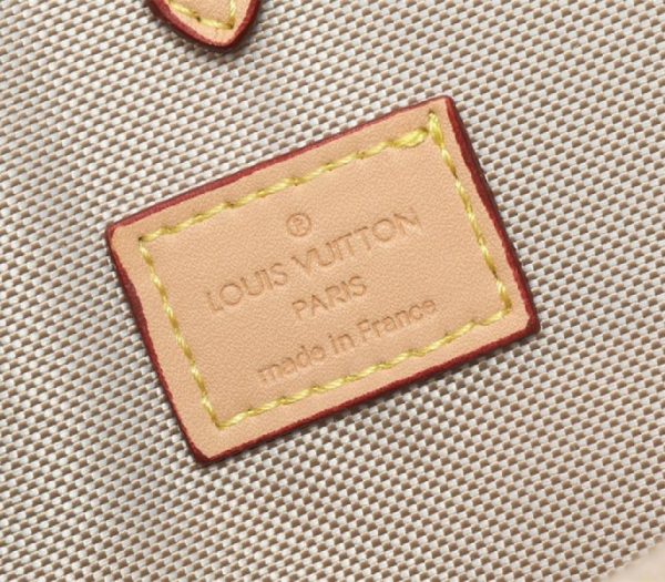 Replica Louis Vuitton Flight Mode Onthego Voyage - Image 6