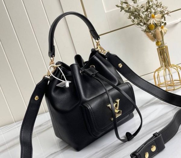Replica Louis Vuitton Lockme Bucket Bag In Black - Image 2