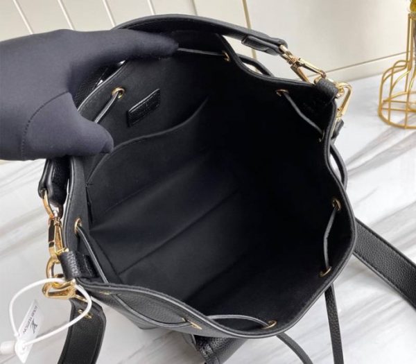 Replica Louis Vuitton Lockme Bucket Bag In Black - Image 4