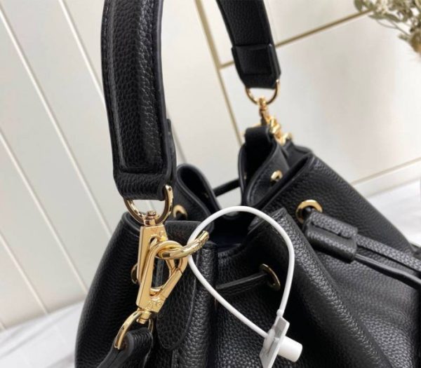 Replica Louis Vuitton Lockme Bucket Bag In Black - Image 9