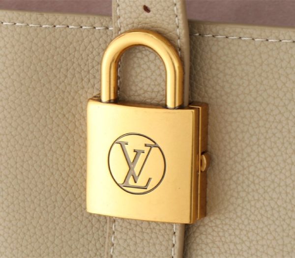 Replica Louis Vuitton Low Key Cabas MM Bag In Galet Gray - Image 4
