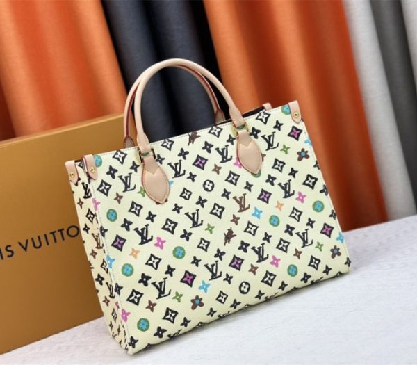 Replica Louis Vuitton Monogram Craggy Onthego MM Tote In Vanilla - Image 2