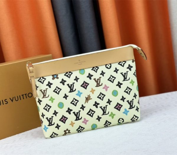 Replica Louis Vuitton Monogram Craggy Voyage Souple Pochette In Vanilla