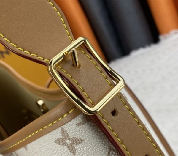 Replica Louis Vuitton Monogram Dune CarryAll PM Bag - Image 9