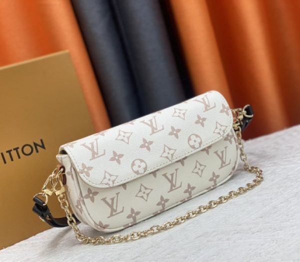 Replica Louis Vuitton Monogram Dune Canvas Ivy Wallet With Chain And Strap - Image 2