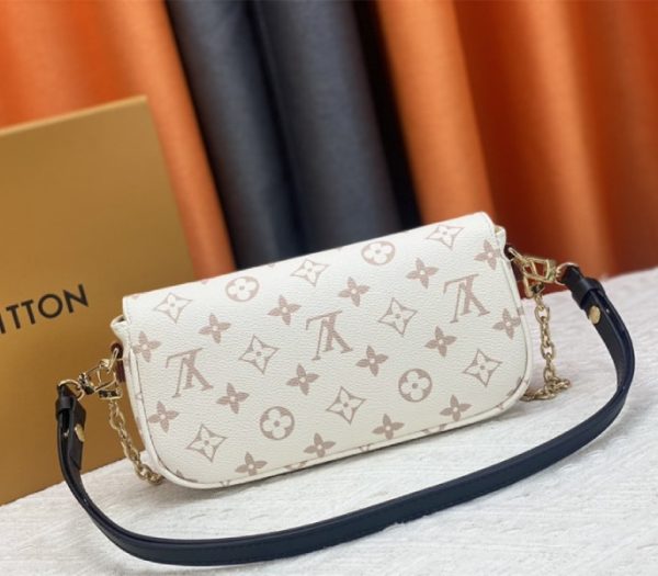 Replica Louis Vuitton Monogram Dune Canvas Ivy Wallet With Chain And Strap - Image 3