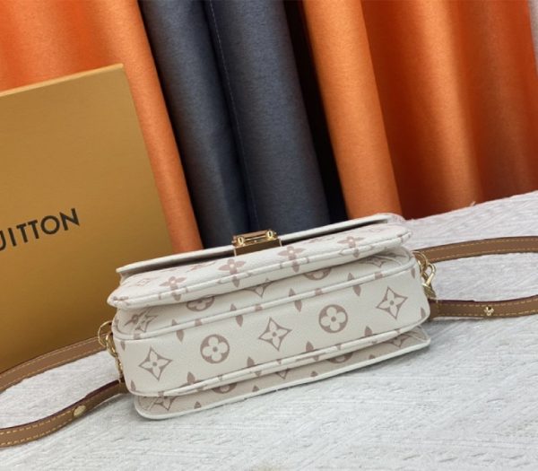 Replica Louis Vuitton Monogram Dune Canvas Metis East West Pochette - Image 4