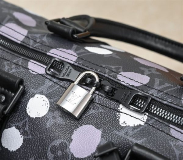Replica Louis Vuitton X YK Monogram Eclipse Keepall 45 Bandouliere Travel Bag - Image 7