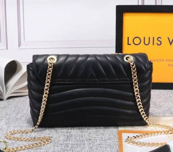 Replica Louis Vuitton New Wave Chain Bag In Black - Image 3