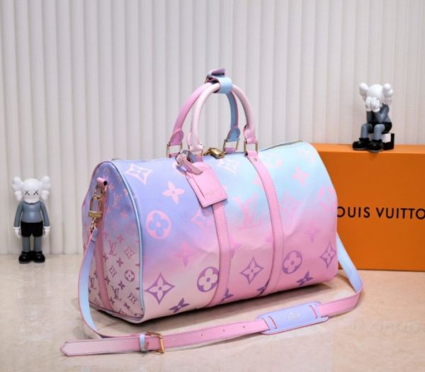 Replica Louis Vuitton Spring 2022 Keepall 45 Luggage In Sunrise Pastel - Image 2