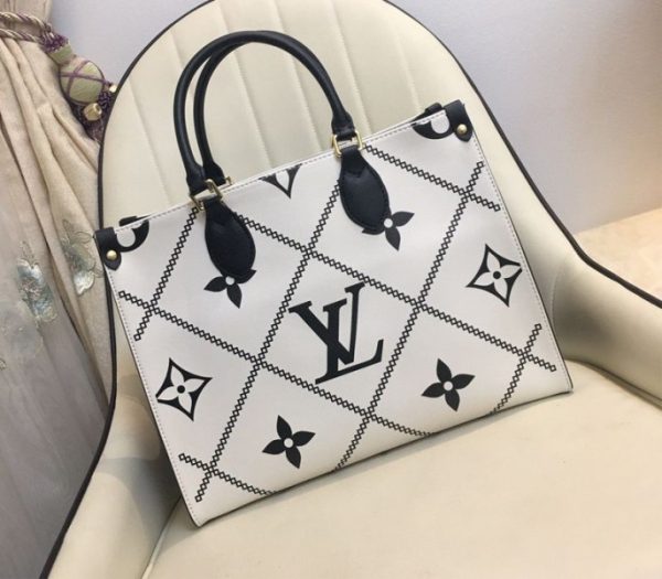 Replica Louis Vuitton Spring 2022 Monogram Empreinte Onthego MM Tote In Cream - Image 2