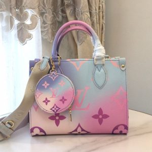 Replica Louis Vuitton Spring 2022 Onthego PM Tote In Pastel Pink