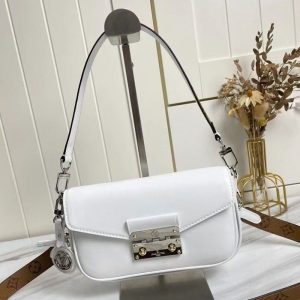 Replica Louis Vuitton Spring Summer 2022 Swing Bag In White