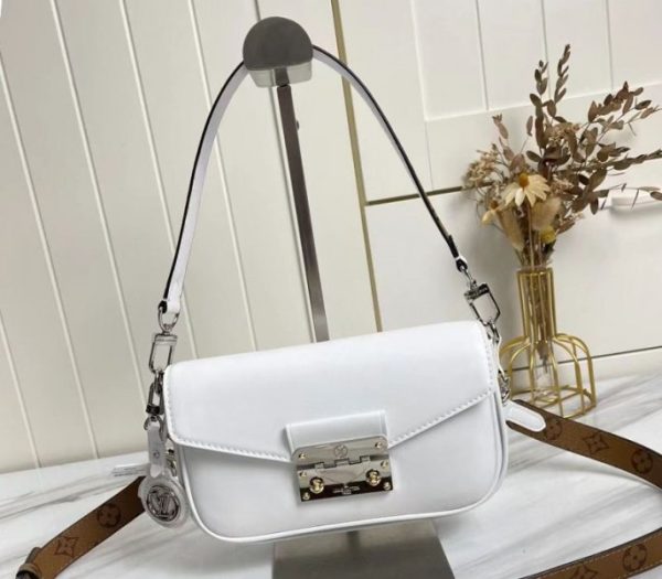 Replica Louis Vuitton Spring Summer 2022 Swing Bag In White