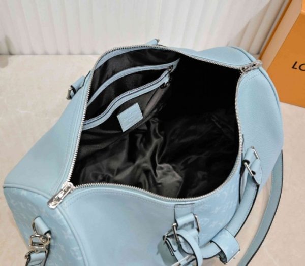 Replica Louis Vuitton Taiga Leather Keepall Bandouliere 50 Travel Bag In Miami Green - Image 5