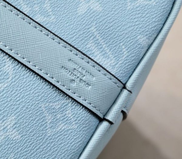Replica Louis Vuitton Taiga Leather Keepall Bandouliere 50 Travel Bag In Miami Green - Image 9