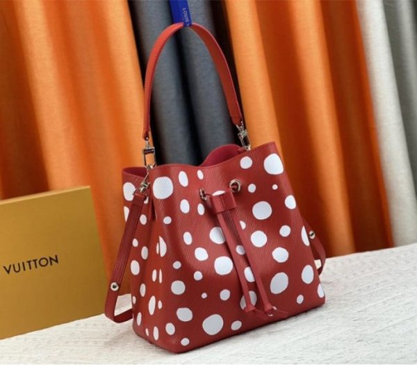 Replica Louis Vuitton X YK Epi Leather NeoNoe MM Red Bag In White Infinity Dots - Image 2
